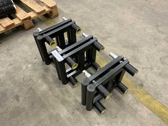 Prolyte h30v zwart aluminium truss bookcorner (3x) - afbeelding 3 van  3
