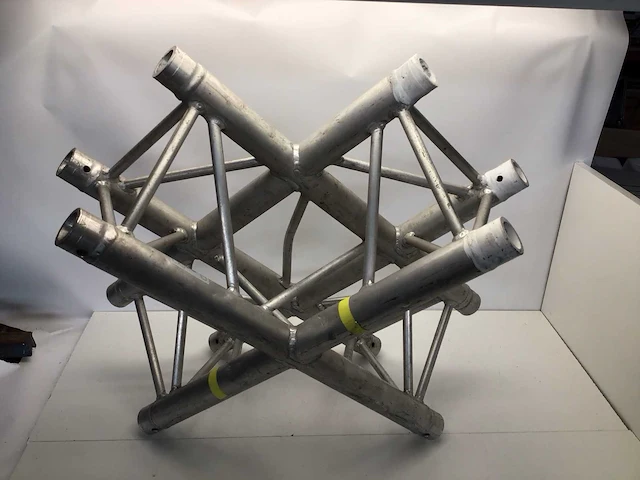 Prolyte kruis aluminium trus - afbeelding 4 van  4