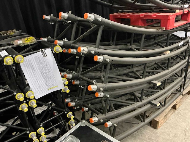 Prolyte s36r zwart ø9meter aluminium truss cirkel - afbeelding 2 van  4