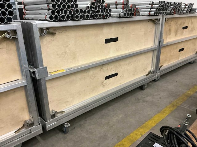 Prolyte stagedex 2x1m podiumdeel (6x) - afbeelding 1 van  6