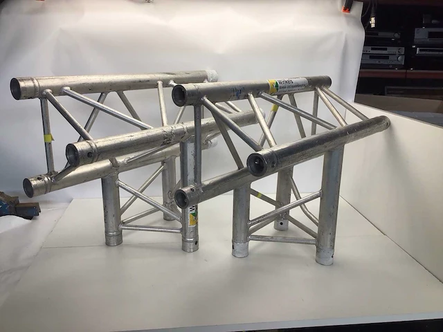 Prolyte t-stuk aluminium trus (2x) - afbeelding 1 van  4