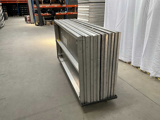 Prolyte topline deck podiumdeel 2x1 m (6x) - afbeelding 3 van  3