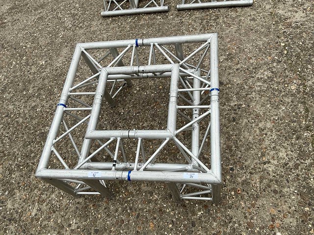 Prolyte x30d aluminium trus hoek (4x) - afbeelding 2 van  4