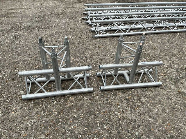 Prolyte x30d aluminium trus t-stuk (2x) - afbeelding 1 van  2