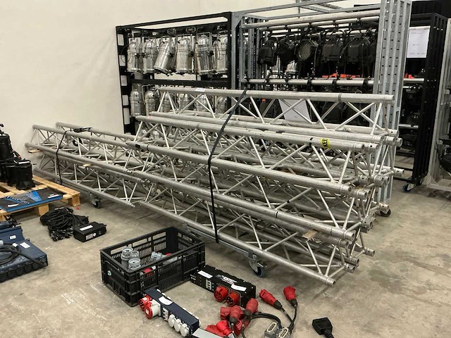 Prolyte x30d zilver 2.0m aluminium truss (15x) - afbeelding 1 van  5