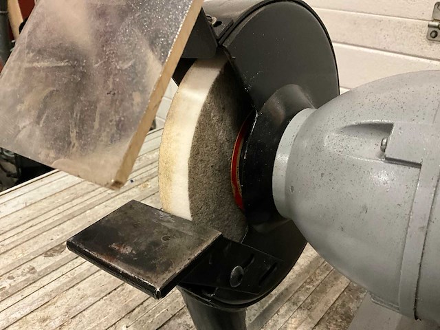 Promac 324f werkbankslijpmachine - afbeelding 4 van  5