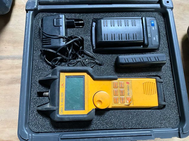 Promax 8 cable tv analyser - afbeelding 1 van  6