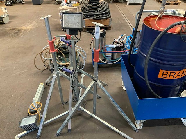 Promax bouwlampen met statief - afbeelding 1 van  6