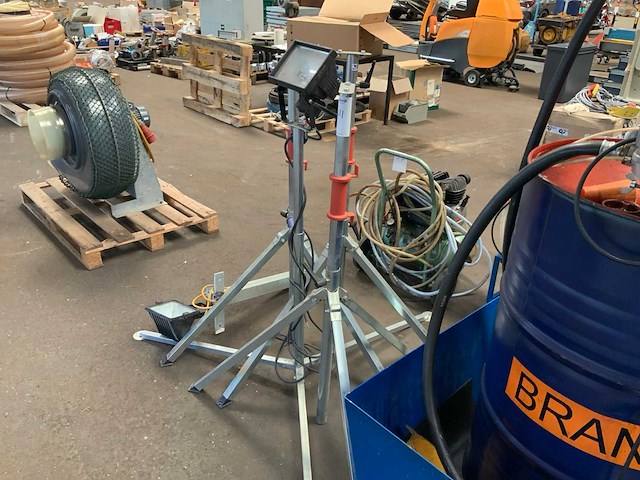 Promax bouwlampen met statief - afbeelding 2 van  6