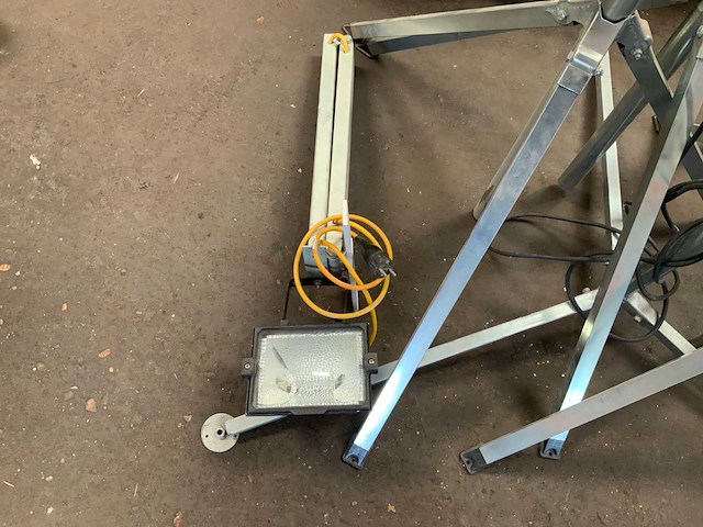 Promax bouwlampen met statief - afbeelding 4 van  6