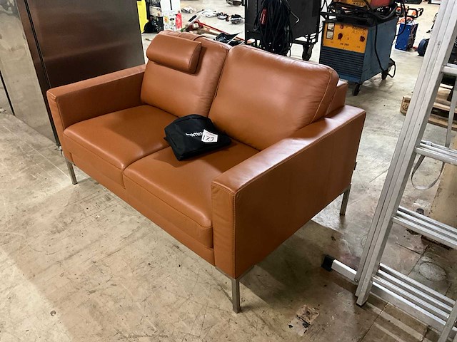 Prominent bankstel - afbeelding 1 van  9