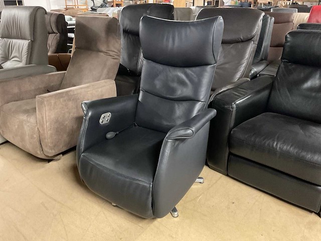 Prominent elektrische lederen relax fauteuil - afbeelding 5 van  12