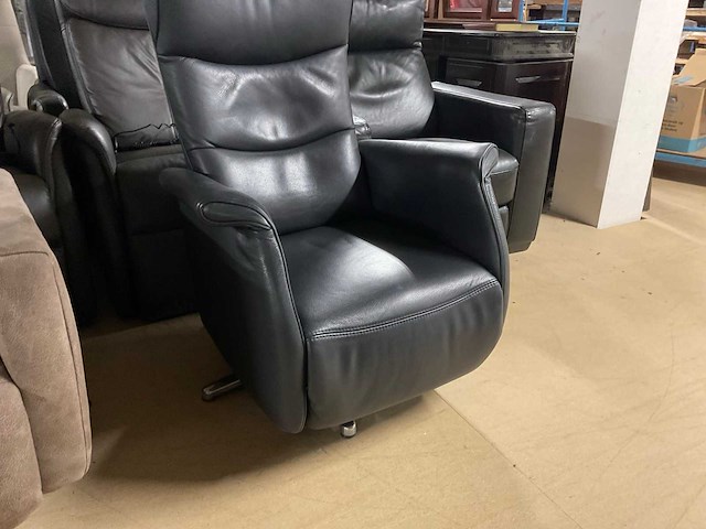 Prominent elektrische lederen relax fauteuil - afbeelding 11 van  12