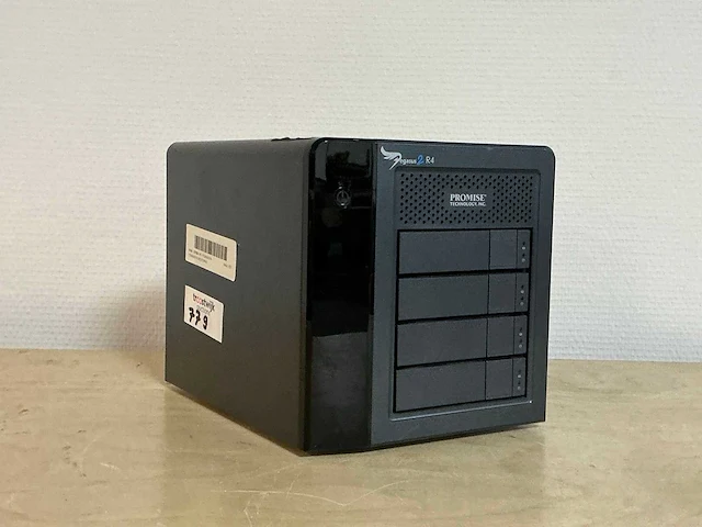 Promise pegasus2 r4 das storage - afbeelding 1 van  3