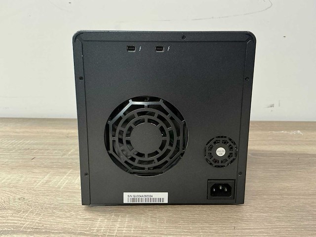 Promise pegasus2 r4 netwerkopslag - afbeelding 3 van  3