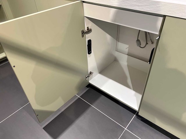 Pronorm - beurskeuken met neff / siemens apparatuur - afbeelding 7 van  33