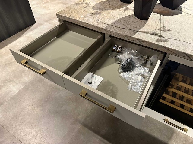 Pronorm - eiland met vinotheek - afbeelding 15 van  17