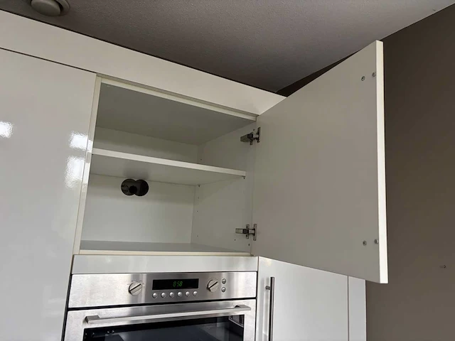 Pronorm - keuken met apparatuur - afbeelding 8 van  30