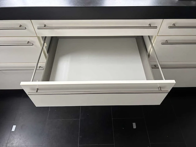 Pronorm - keuken met apparatuur - afbeelding 16 van  30