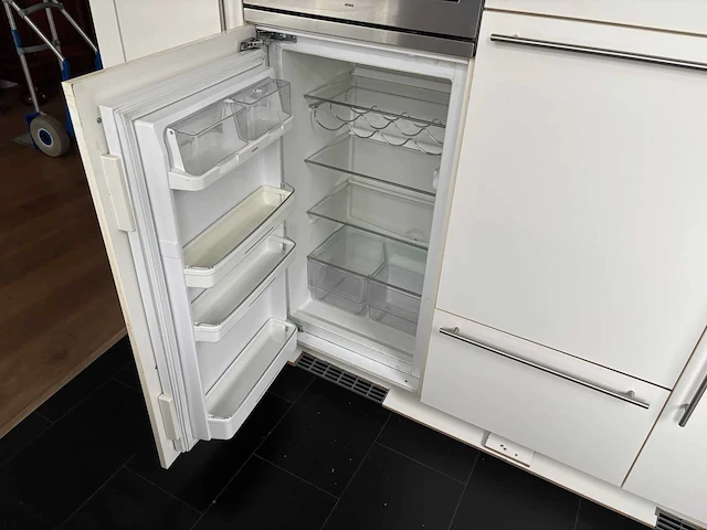 Pronorm - keuken met apparatuur - afbeelding 28 van  30