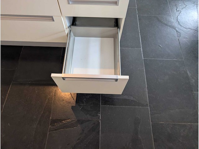 Pronorm - keuken met apparatuur - afbeelding 42 van  47