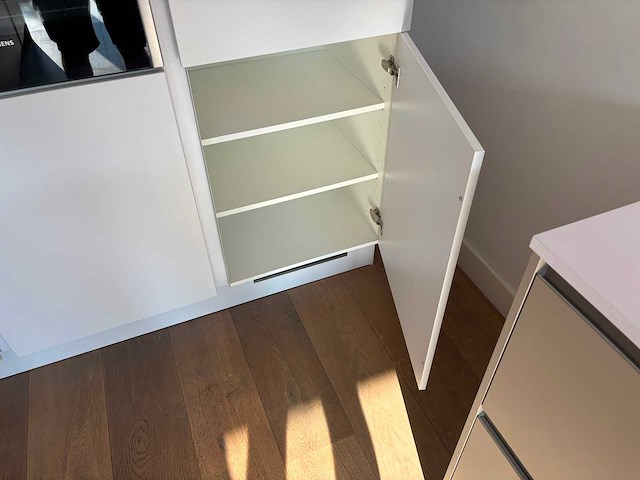 Pronorm - keuken met siemens apparatuur - afbeelding 3 van  26