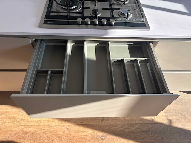 Pronorm - keuken met siemens apparatuur - afbeelding 15 van  26