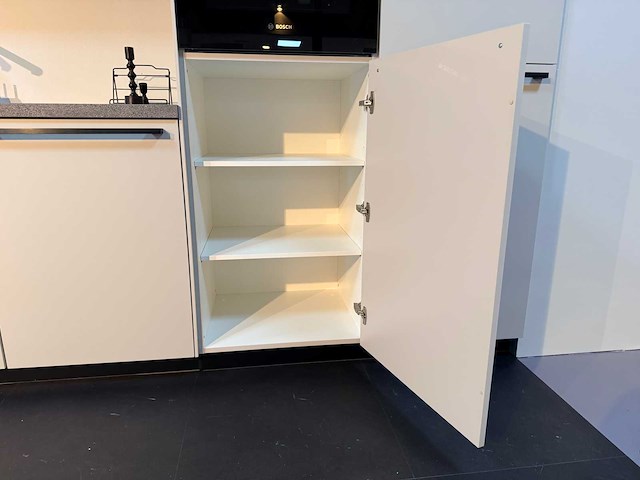 Pronorm - showroomkeuken met bosch/junker apparatuur - afbeelding 13 van  33