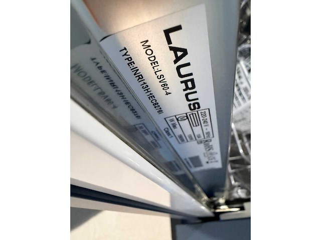 Pronorm - showroomkeuken met laurus apparatuur - afbeelding 9 van  32