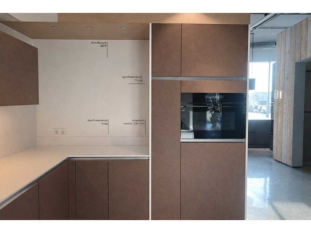 Pronorm - showroomkeuken met pelgrim apparatuur - afbeelding 12 van  23