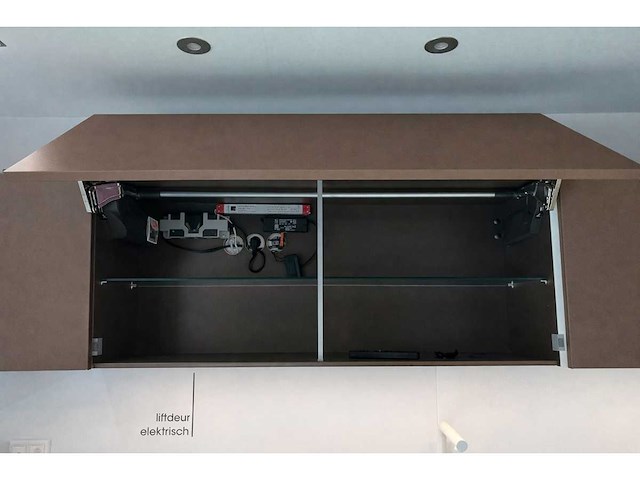 Pronorm - showroomkeuken met pelgrim apparatuur - afbeelding 7 van  23