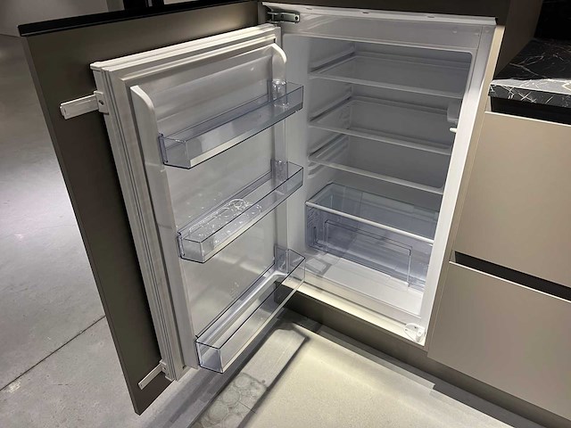 Pronorm - showroomkeuken met pelgrim apparatuur - afbeelding 12 van  16