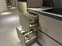 Pronorm - showroomkeuken met pelgrim apparatuur - afbeelding 15 van  16