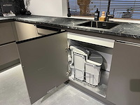 Pronorm - showroomkeuken met pelgrim apparatuur - afbeelding 8 van  19