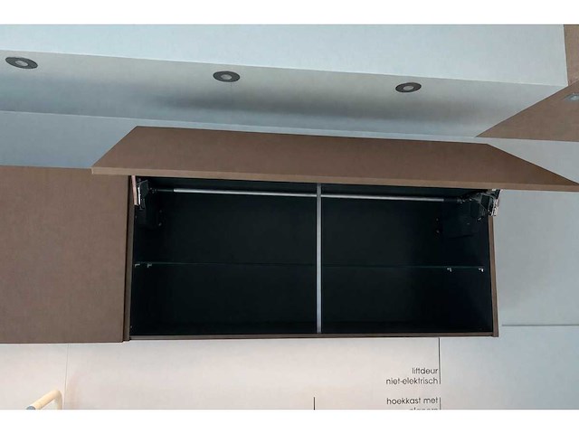 Pronorm - showroomkeuken met pelgrim apparatuur - afbeelding 3 van  8