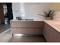Pronorm - showroomkeuken met pelgrim apparatuur - afbeelding 5 van  8