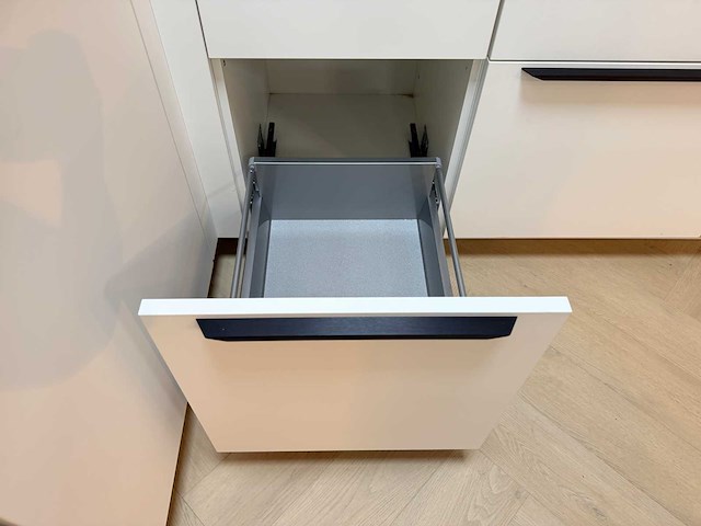 Pronorm - showroomkeuken met siemens apparatuur - afbeelding 15 van  36