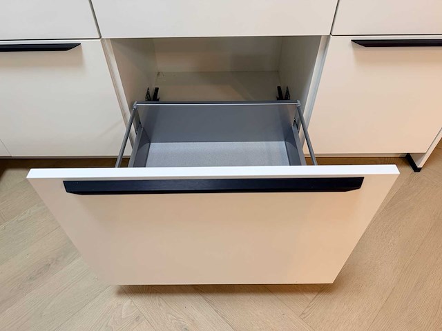 Pronorm - showroomkeuken met siemens apparatuur - afbeelding 18 van  36