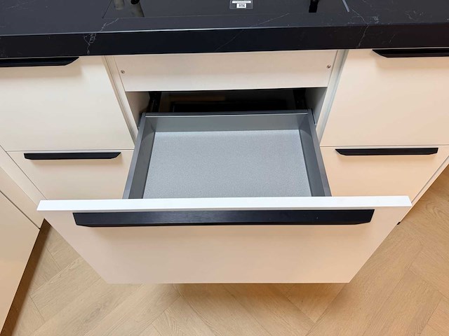 Pronorm - showroomkeuken met siemens apparatuur - afbeelding 19 van  36