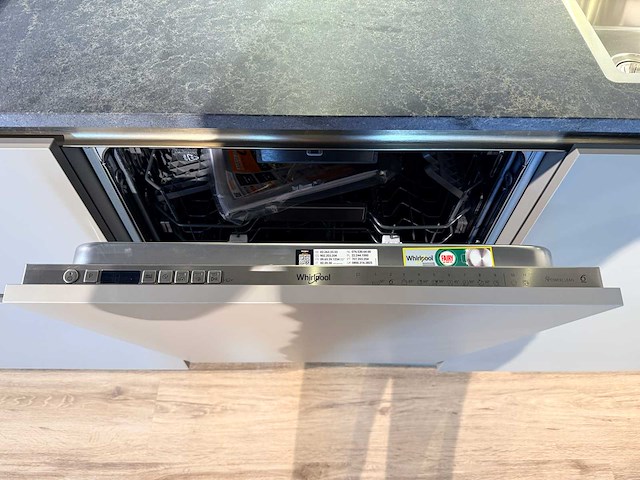 Pronorm - showroomkeuken met whirlpool apparatuur - afbeelding 4 van  37