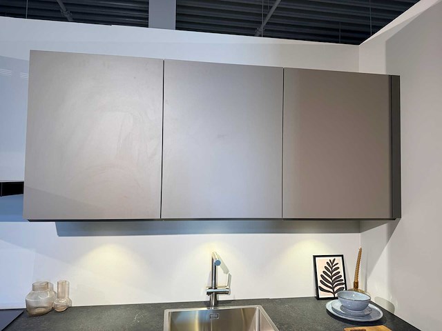 Pronorm - showroomkeuken met whirlpool apparatuur - afbeelding 27 van  37