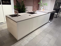 Pronorm - y-line - showroomkeuken - afbeelding 12 van  47