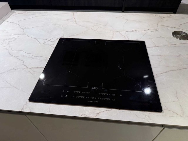 Pronorm - y-line - showroomkeuken - afbeelding 28 van  47