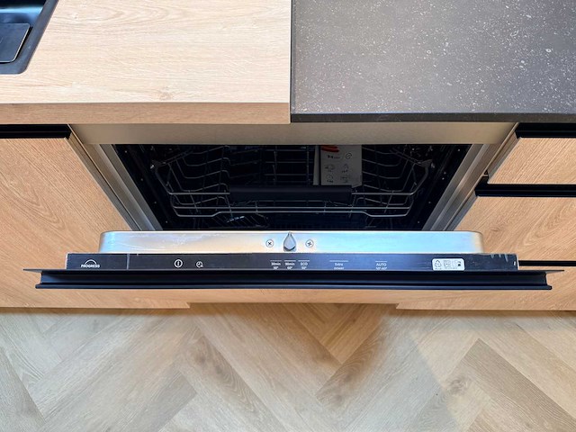 Pronorm - y-line - showroomkeuken - afbeelding 11 van  51