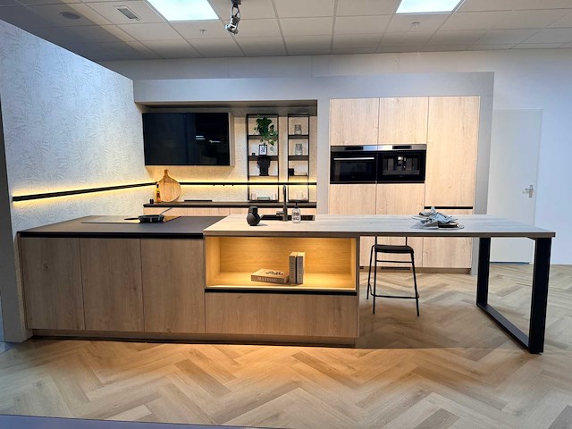 Pronorm - y-line - showroomkeuken - afbeelding 1 van  51