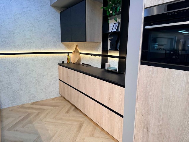 Pronorm - y-line - showroomkeuken - afbeelding 20 van  51