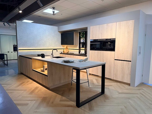 Pronorm - y-line - showroomkeuken - afbeelding 23 van  51