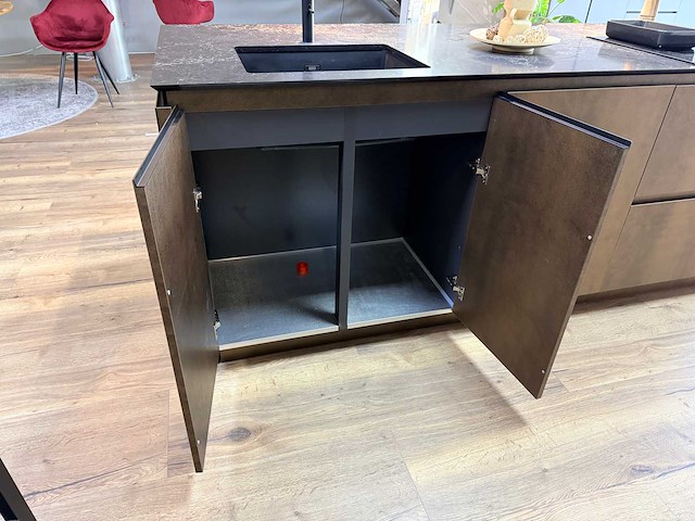 Pronorm - y-line - showroomkeuken - afbeelding 32 van  34