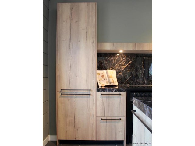 Pronorm eilandkeuken met apparatenwand - afbeelding 11 van  43