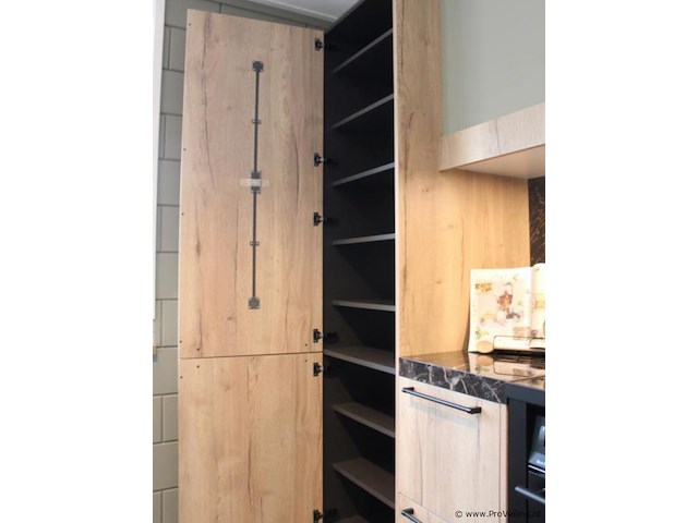 Pronorm eilandkeuken met apparatenwand - afbeelding 14 van  43